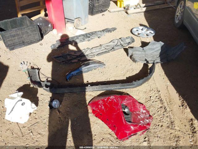 Toyota RAV4 Le Image 10