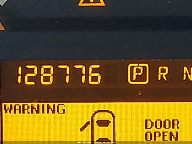 Nissan Titan Sv Image 11