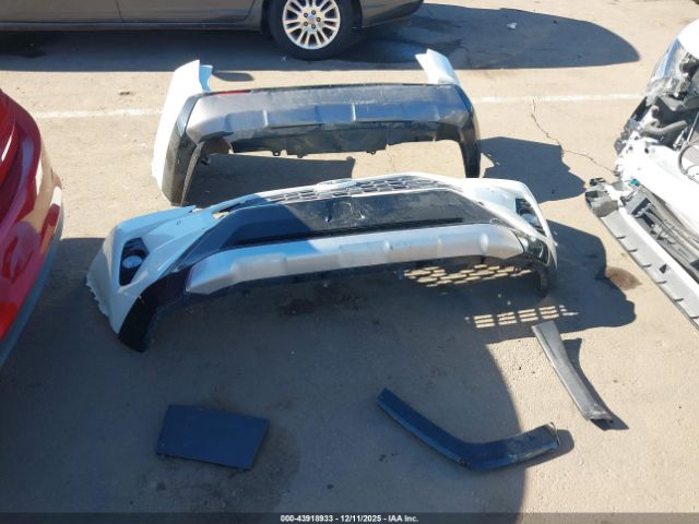 Toyota RAV4 Xse Image 5