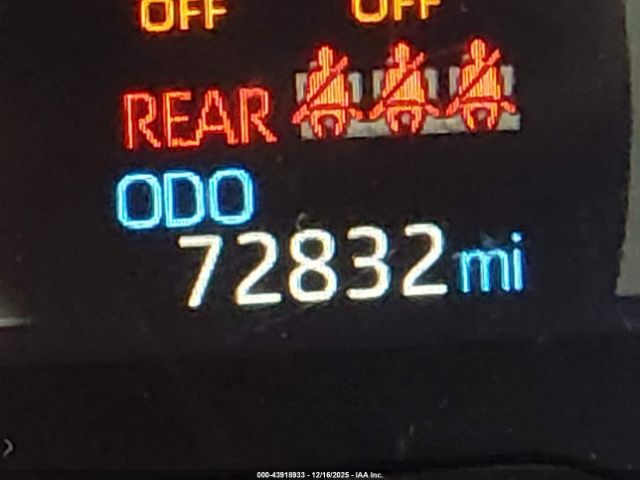 Toyota RAV4 Xse Image 10