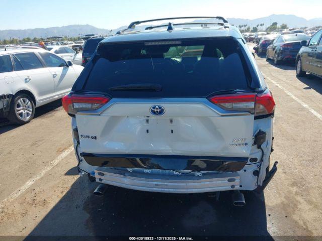 Toyota RAV4 Xse Image 7