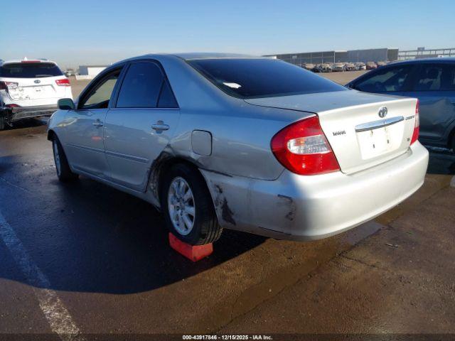 Toyota Camry Xle V6 Image 13