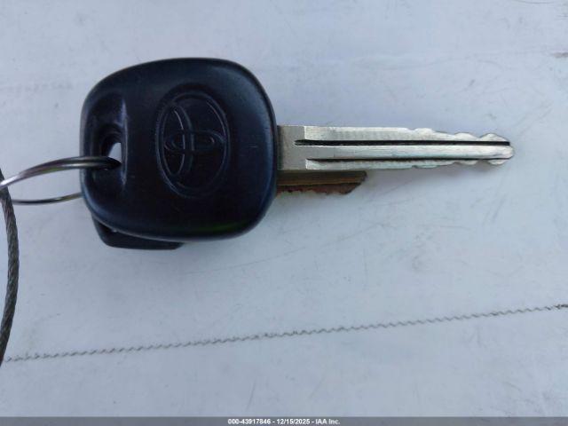 Toyota Camry Xle V6 Image 14