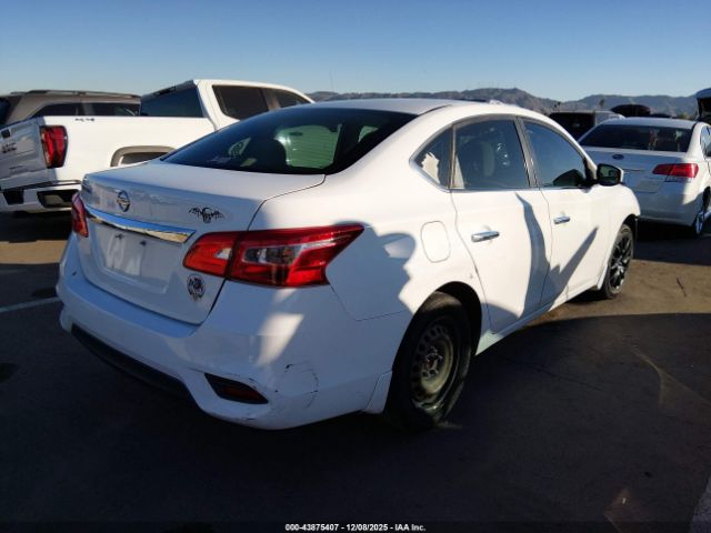 Nissan Sentra S Image 2