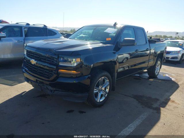 Chevrolet Silverado 1500 Custom Image 7