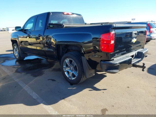 Chevrolet Silverado 1500 Custom Image 13