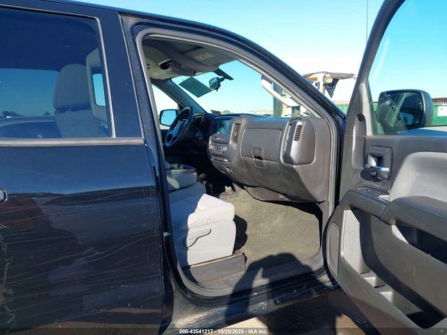 Chevrolet Silverado 1500 Custom Image 10