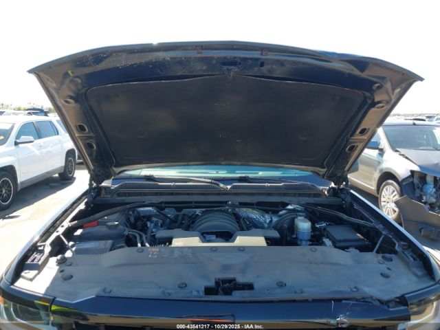 Chevrolet Silverado 1500 Custom Image 12