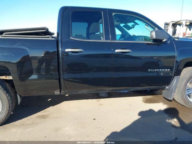 Chevrolet Silverado 1500 Custom Image 8