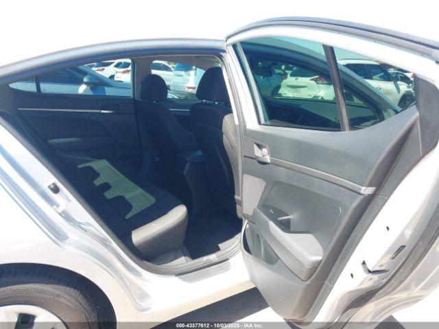 Hyundai ELANTRA Se Image 4