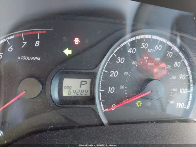 Toyota Sienna Le V6 8 Passenger Image 5