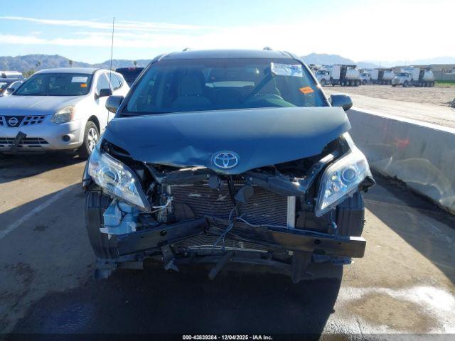 Toyota Sienna Le V6 8 Passenger Image 12