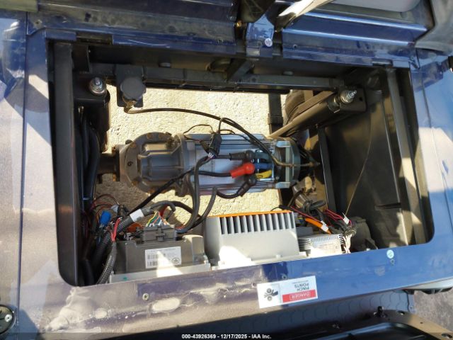 Evolution Golf Cart Image 8