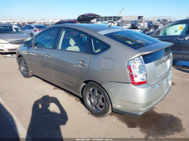 Toyota Prius Touring Image 2