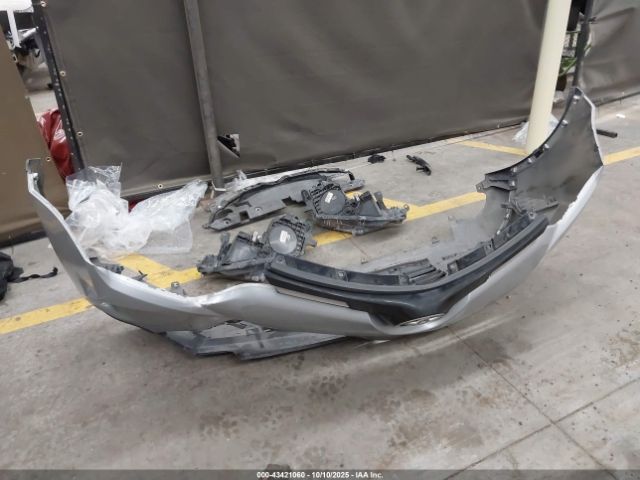 Toyota RAV4 Le Image 11