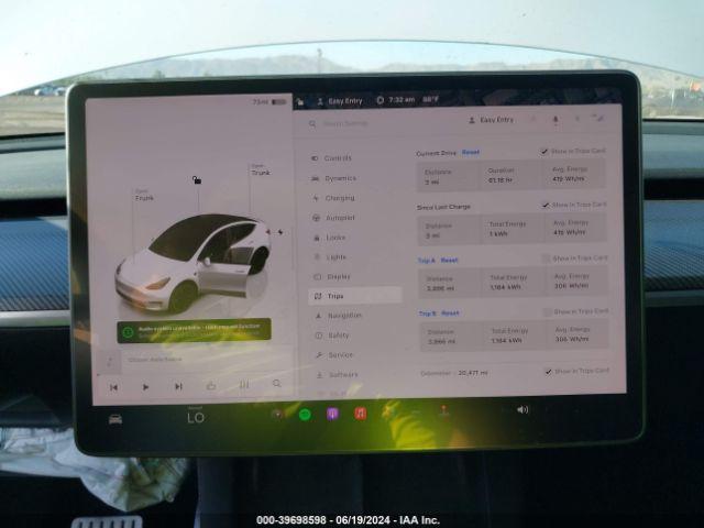 Tesla Model Y Performance Dual Motor All-wheel Drive Image 11