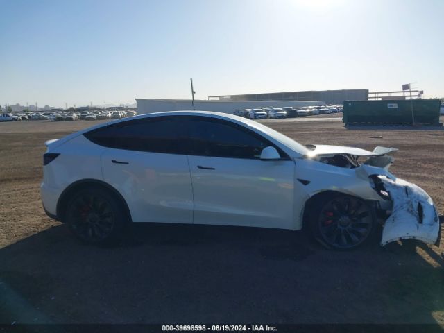 Tesla Model Y Performance Dual Motor All-wheel Drive Image 9