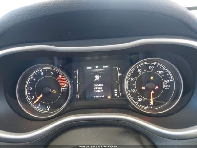 Jeep Cherokee Sport Image 9