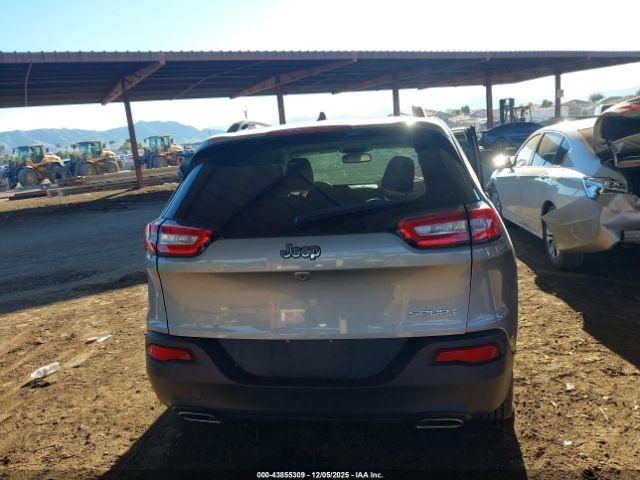 Jeep Cherokee Sport Image 13