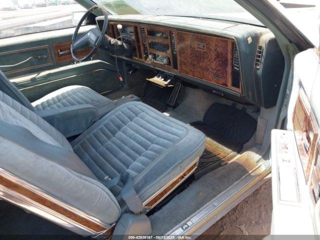 Buick Riviera Image 7