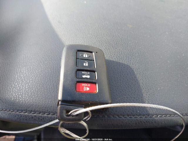 Toyota Corolla Xle Image 15