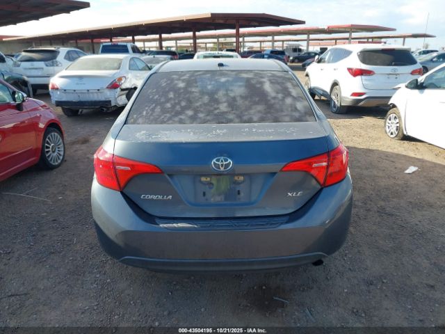 Toyota Corolla Xle Image 13