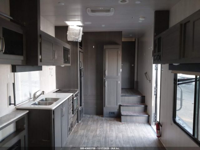 Genesis Wanderer Image 10