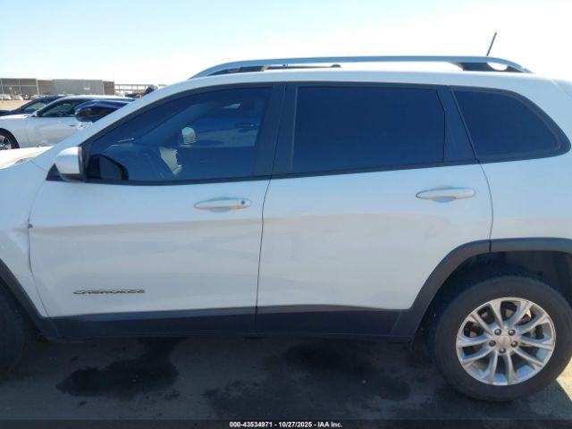 Jeep Cherokee Latitude Fwd Image 4