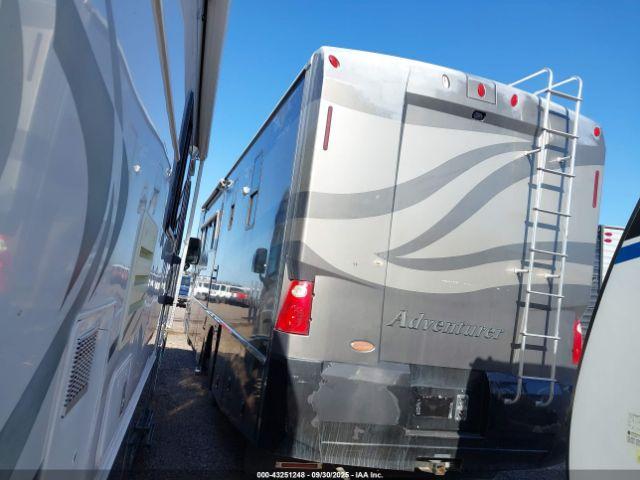 Workhorse Custom Cha Motorhome Chassis W22 Image 3