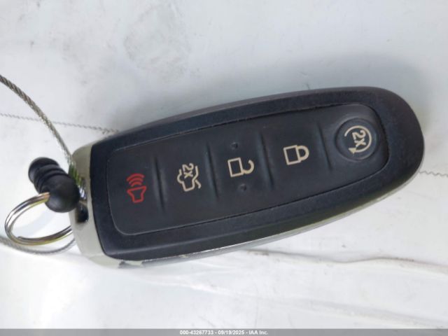 Ford Explorer Limited Image 7