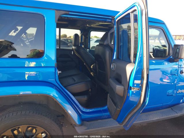 Jeep Wrangler Unlimited Sahara 4x4 Image 20