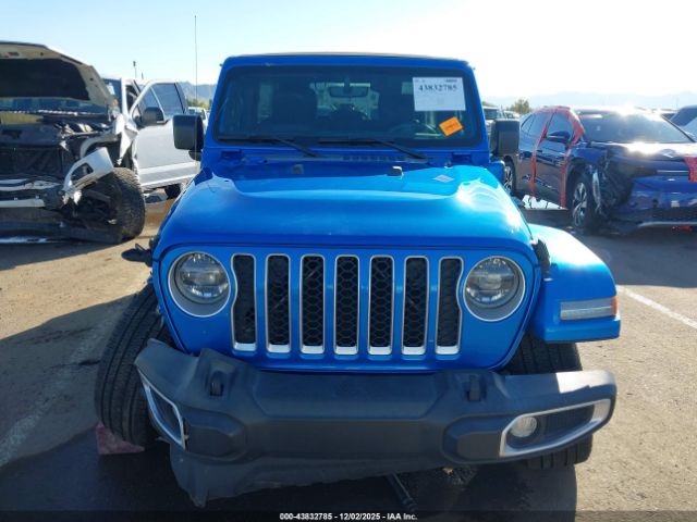 Jeep Wrangler Unlimited Sahara 4x4 Image 3