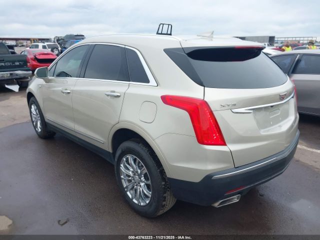 Cadillac XT5 Luxury Image 2
