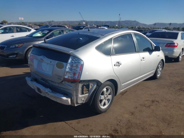 Toyota Prius Image 11