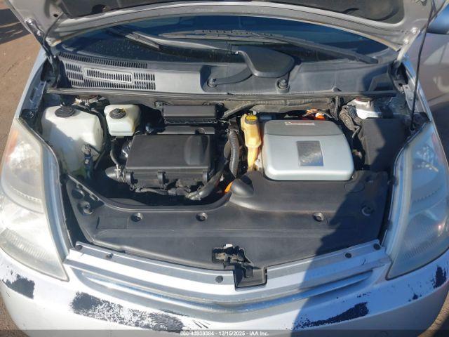 Toyota Prius Image 15