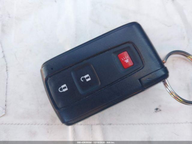 Toyota Prius Image 16