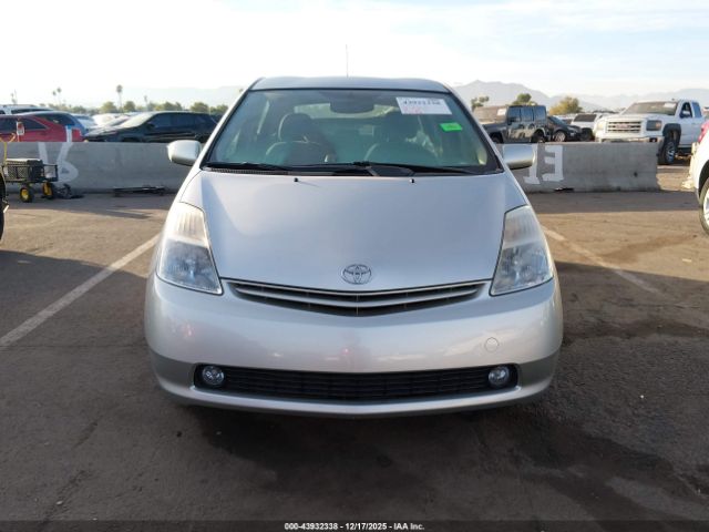 Toyota Prius Image 15