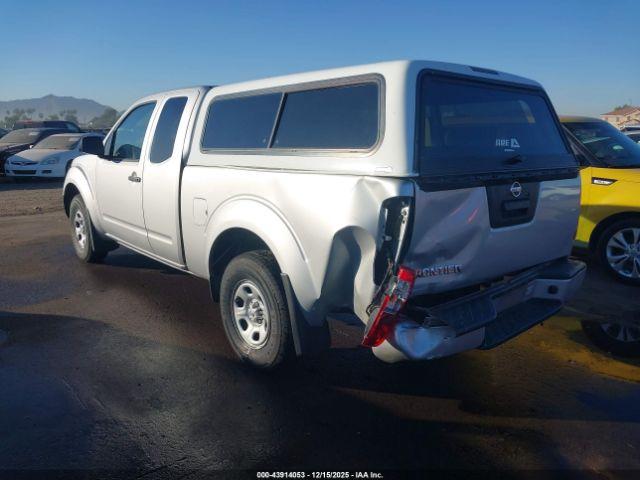 Nissan Frontier S Image 17
