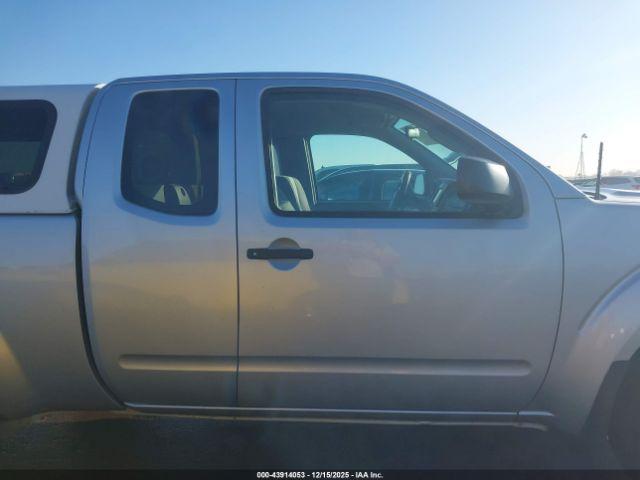 Nissan Frontier S Image 10