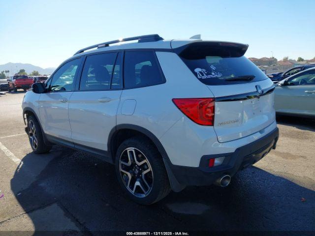 Honda Passport Awd Elite Image 13