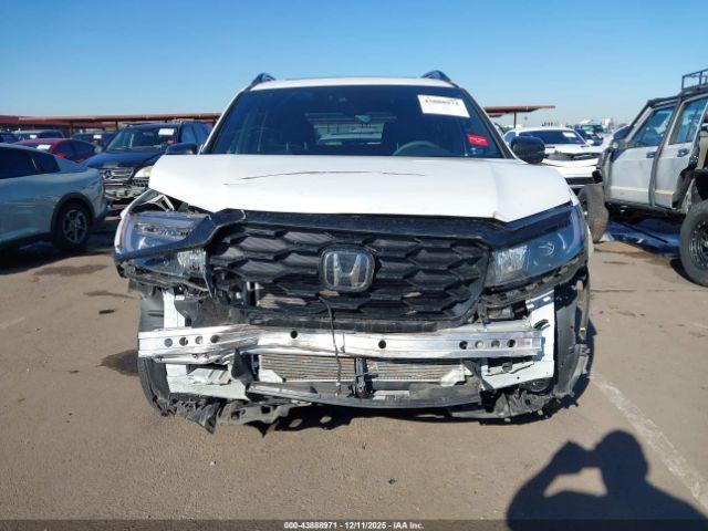 Honda Passport Awd Elite Image 16