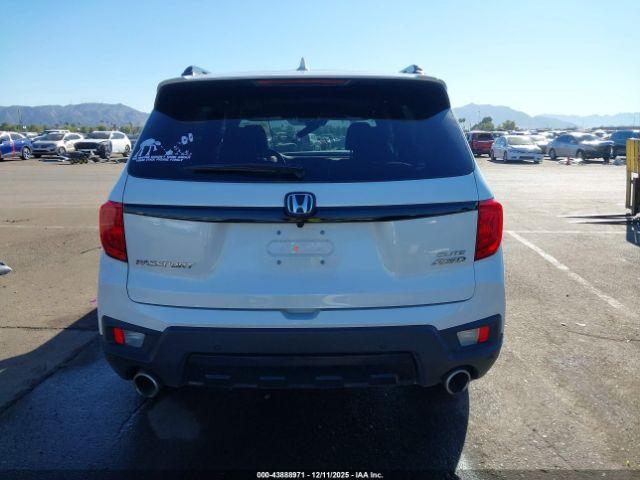 Honda Passport Awd Elite Image 17