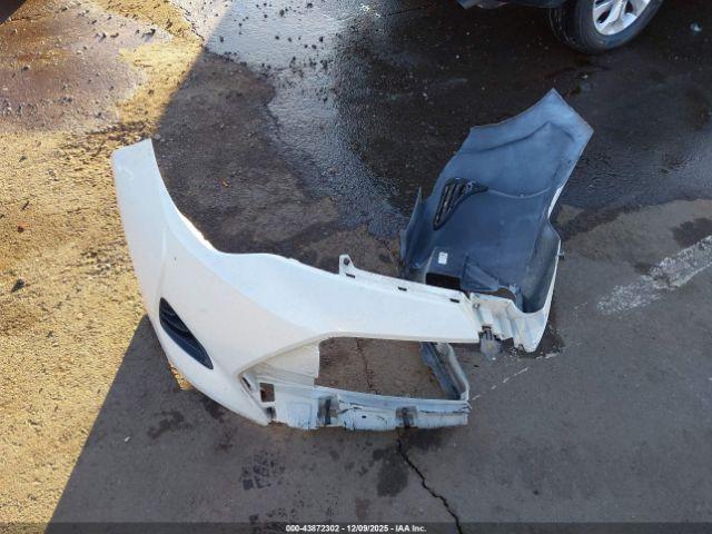 Toyota Corolla Le Eco Image 12