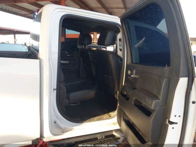 Chevrolet Silverado 2500 Lt Image 7