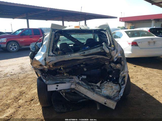 Toyota Prius Image 2