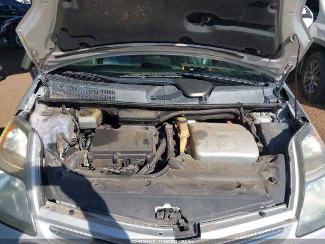 Toyota Prius Image 6