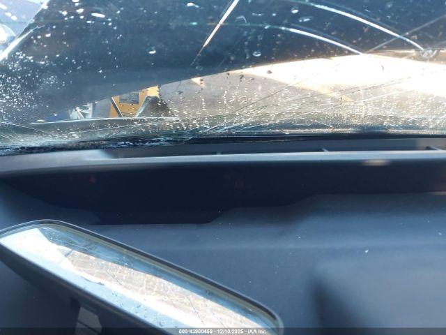 Toyota Prius Image 4