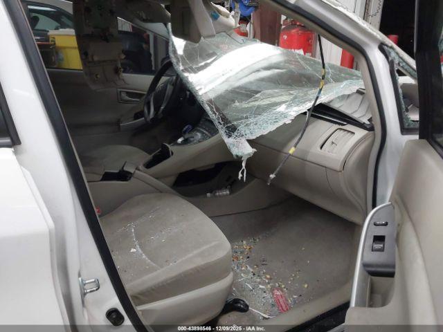 Toyota Prius Ii Image 10