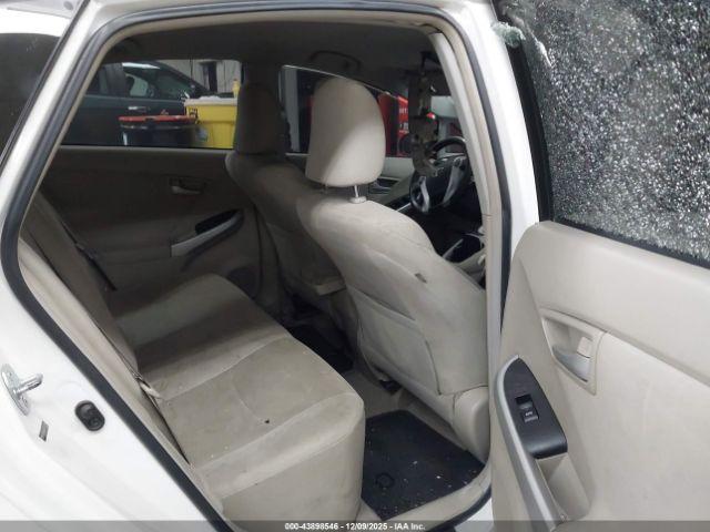 Toyota Prius Ii Image 9