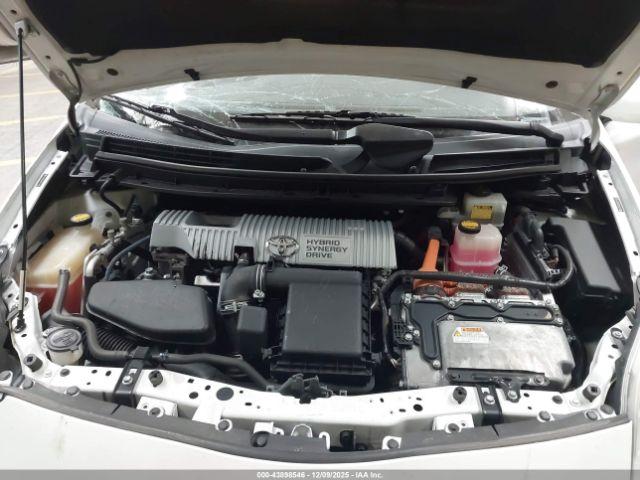 Toyota Prius Ii Image 8